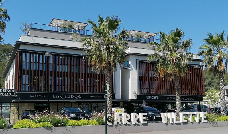 Locaux de l’office notarial Bagot & Cornier, 526 chemin de la Vilette à Hyères